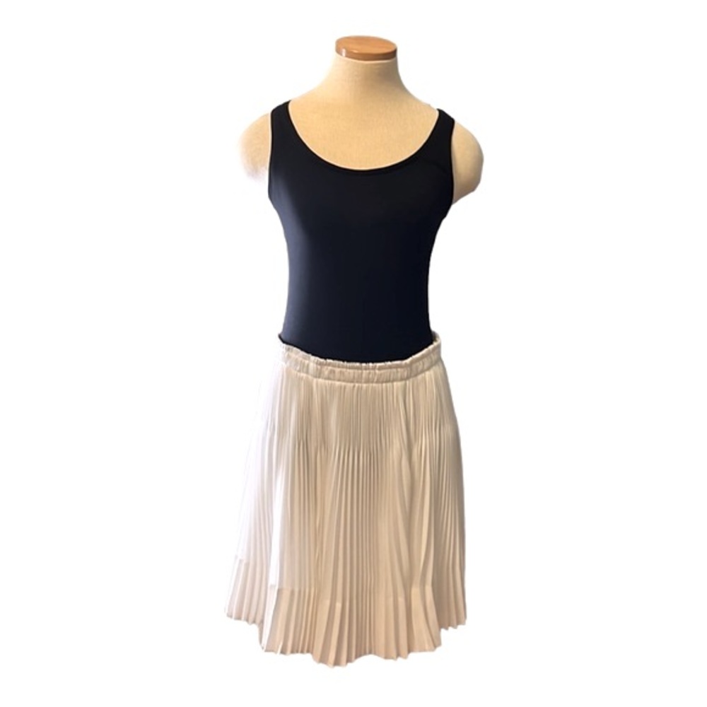 Vince Pleated Skirt, White, Large
